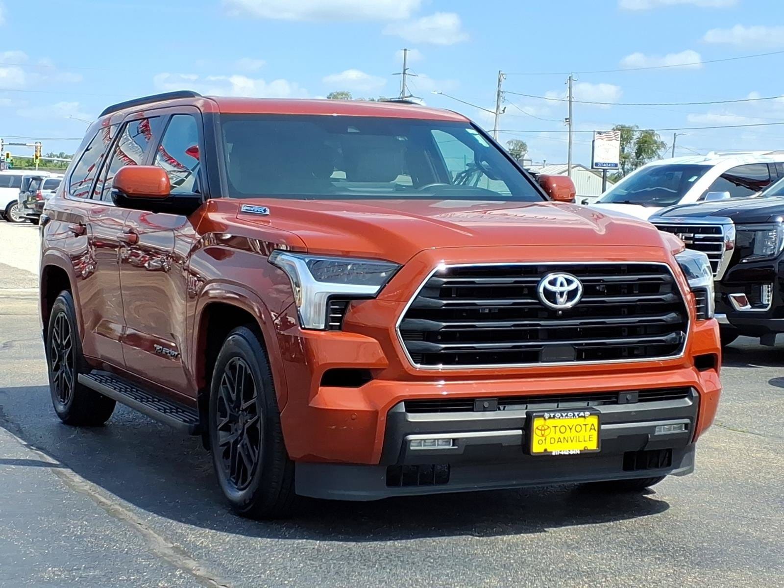 2025 Toyota Sequoia SR5 - Photo 18