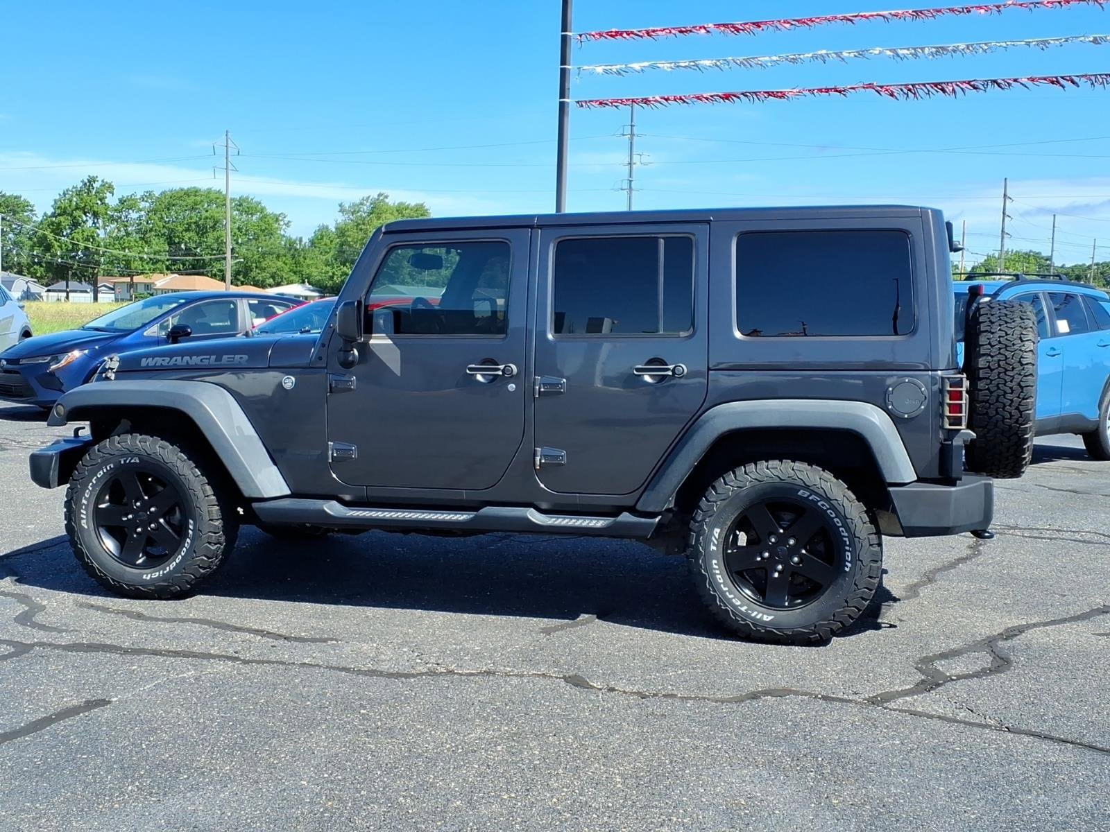 Used 2017 Jeep Wrangler Unlimited Big Bear with VIN 1C4BJWDG3HL658034 for sale in Tilton, IL