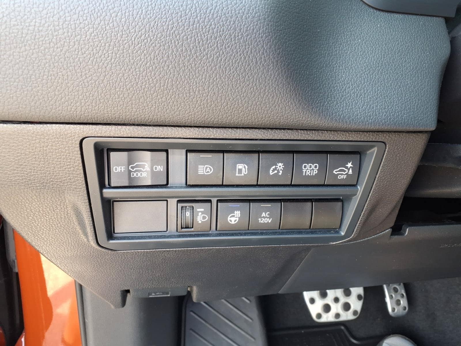 2025 Toyota Sequoia SR5 - Photo 22