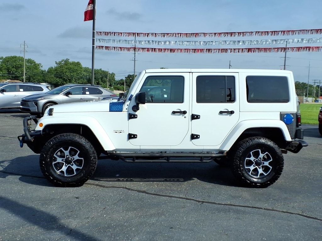 Used 2018 Jeep Wrangler JK Unlimited Sahara 4x4 SUV