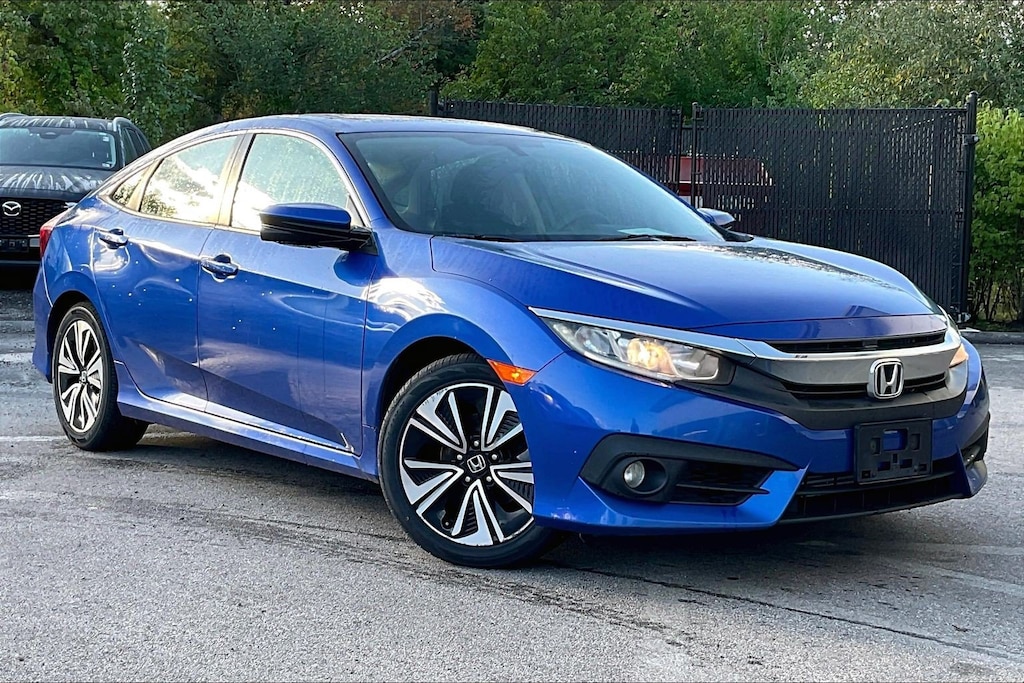 Used 2017 Honda Civic Sedan EX-T Sedan