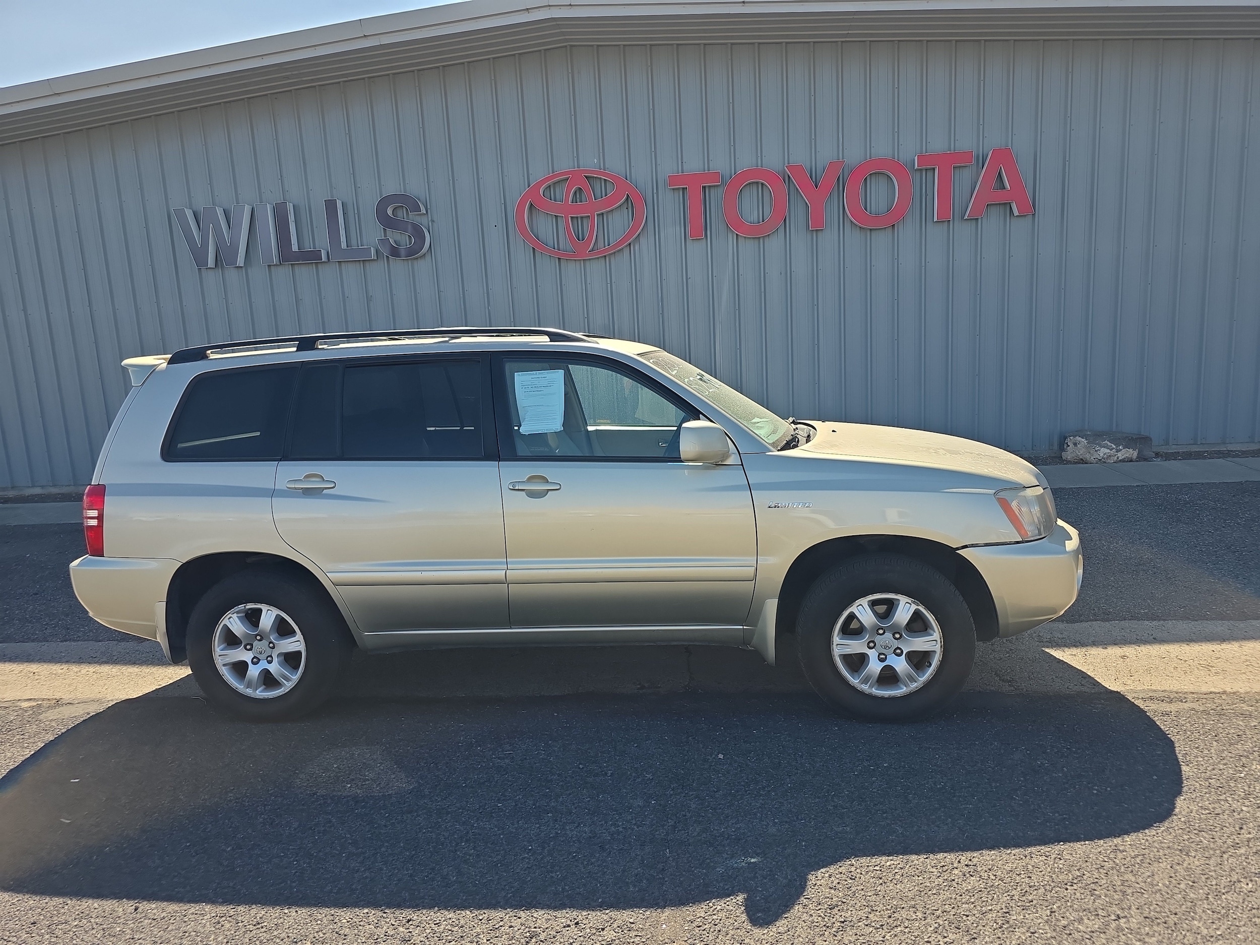 2001 Toyota Highlander Base