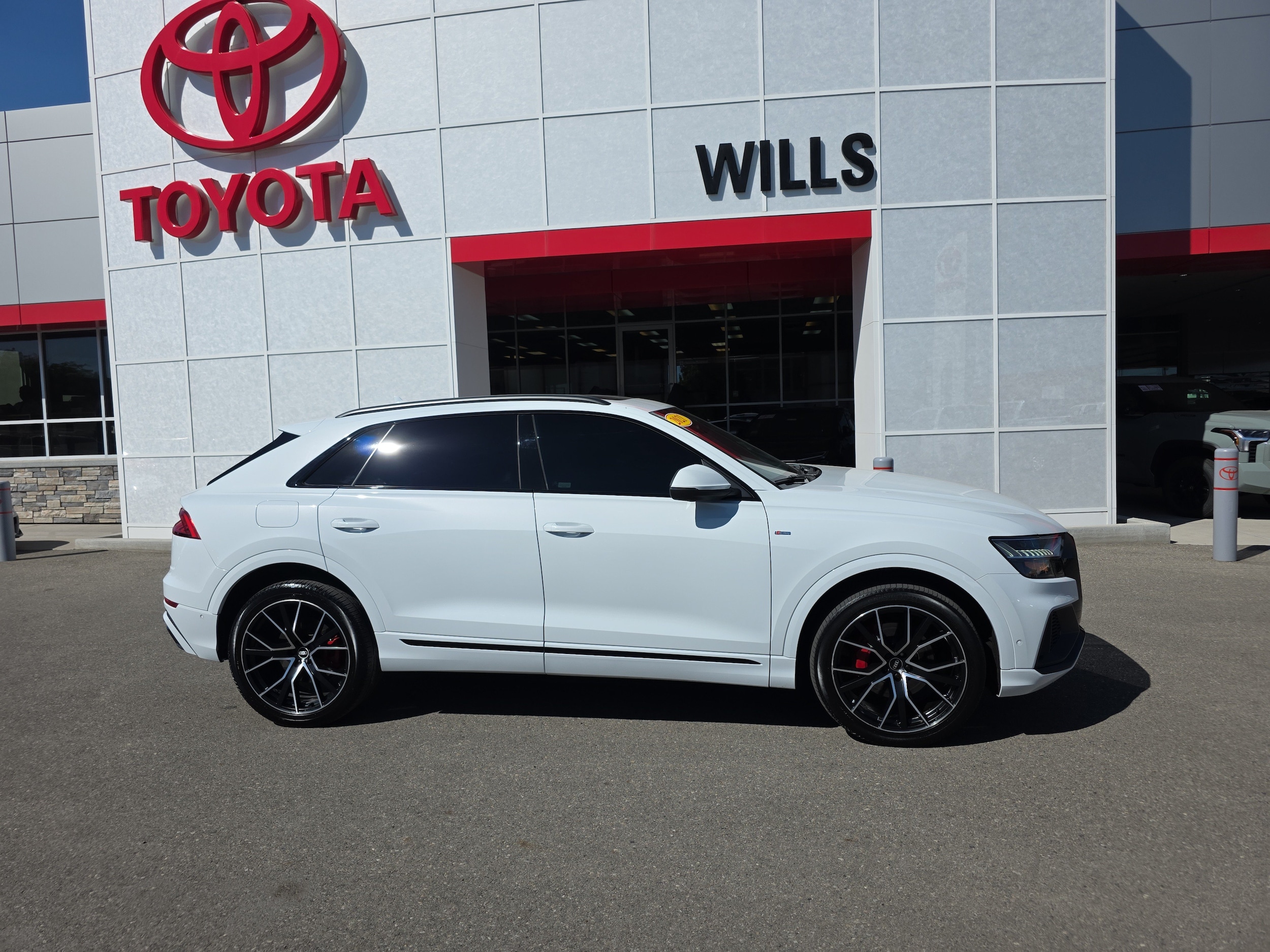 2021 Audi Q8 Premium Plus