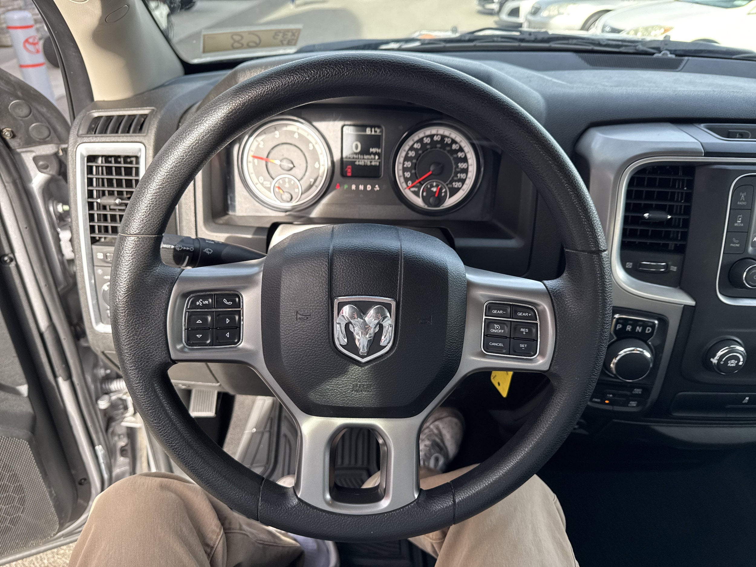 2024 RAM Ram 1500 Classic SLT - Photo 17