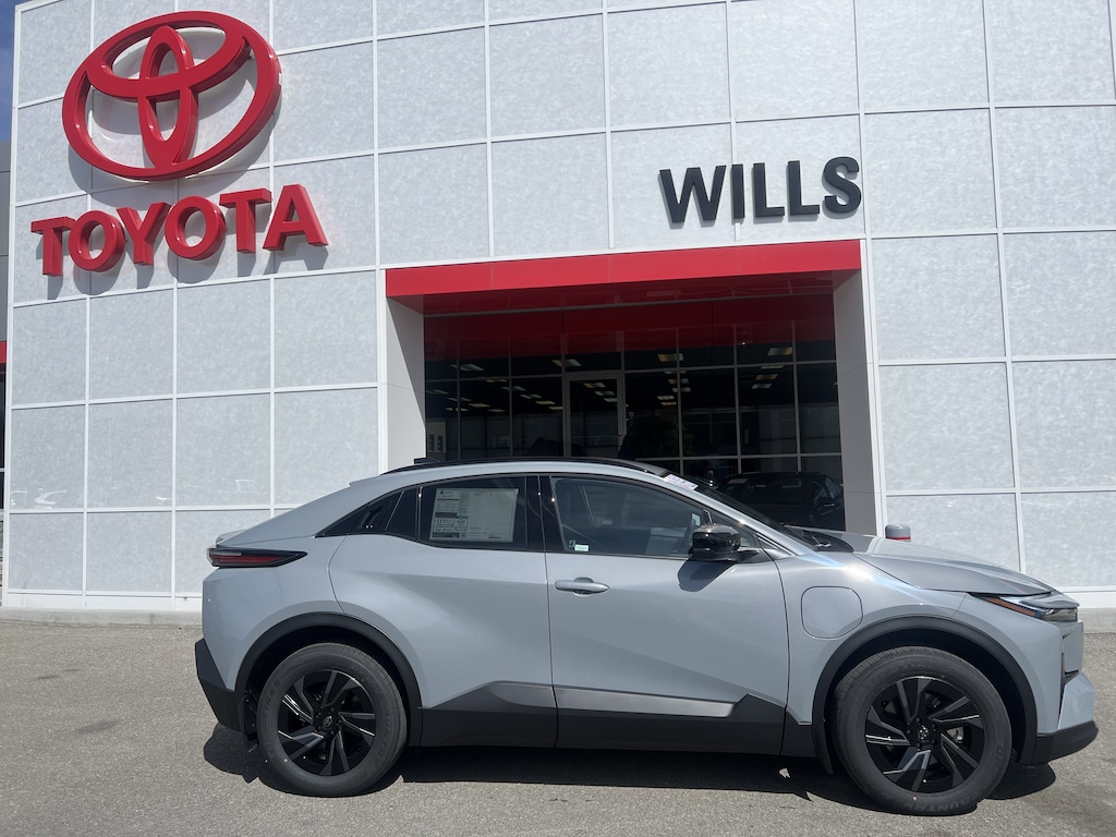 New 2026 Toyota C-HR SE SUV