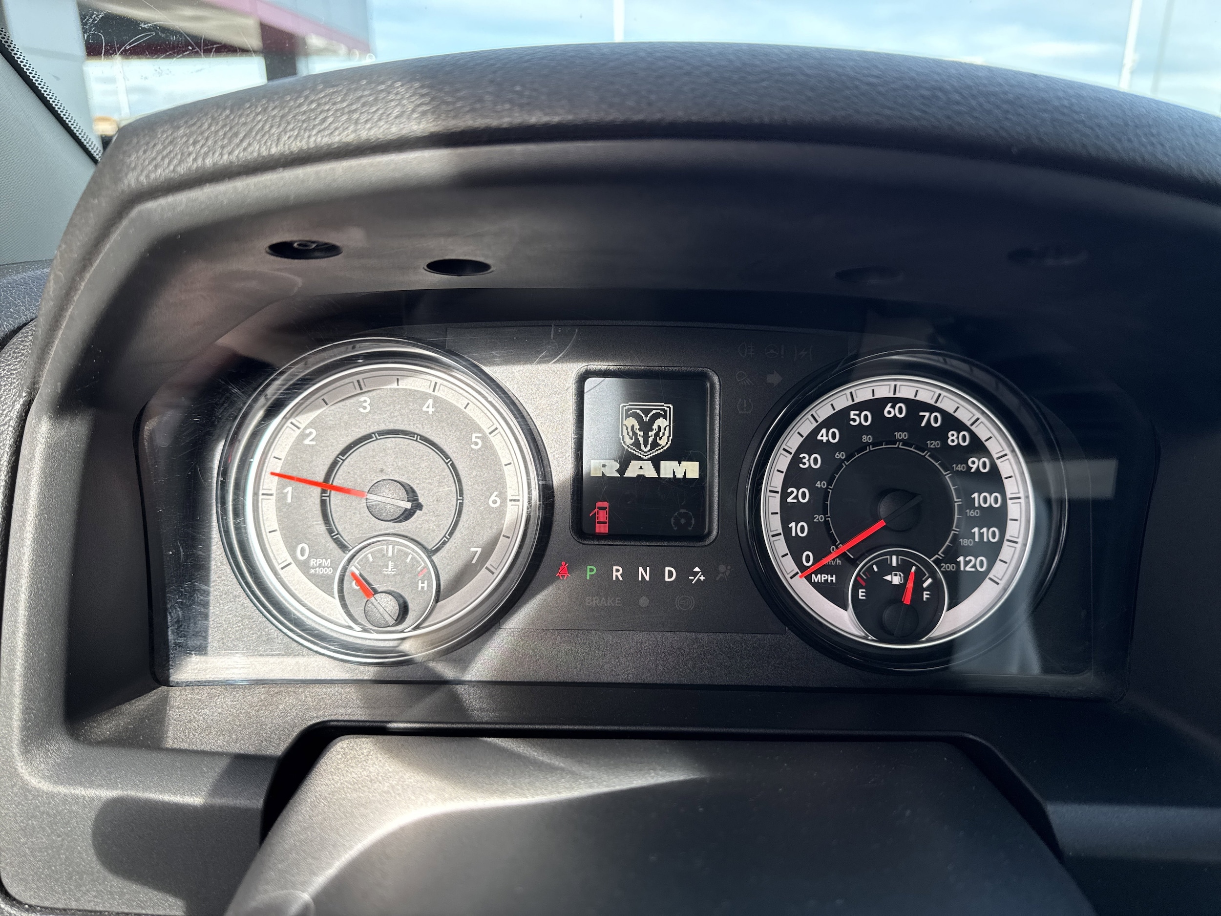 2024 RAM Ram 1500 Classic SLT - Photo 16