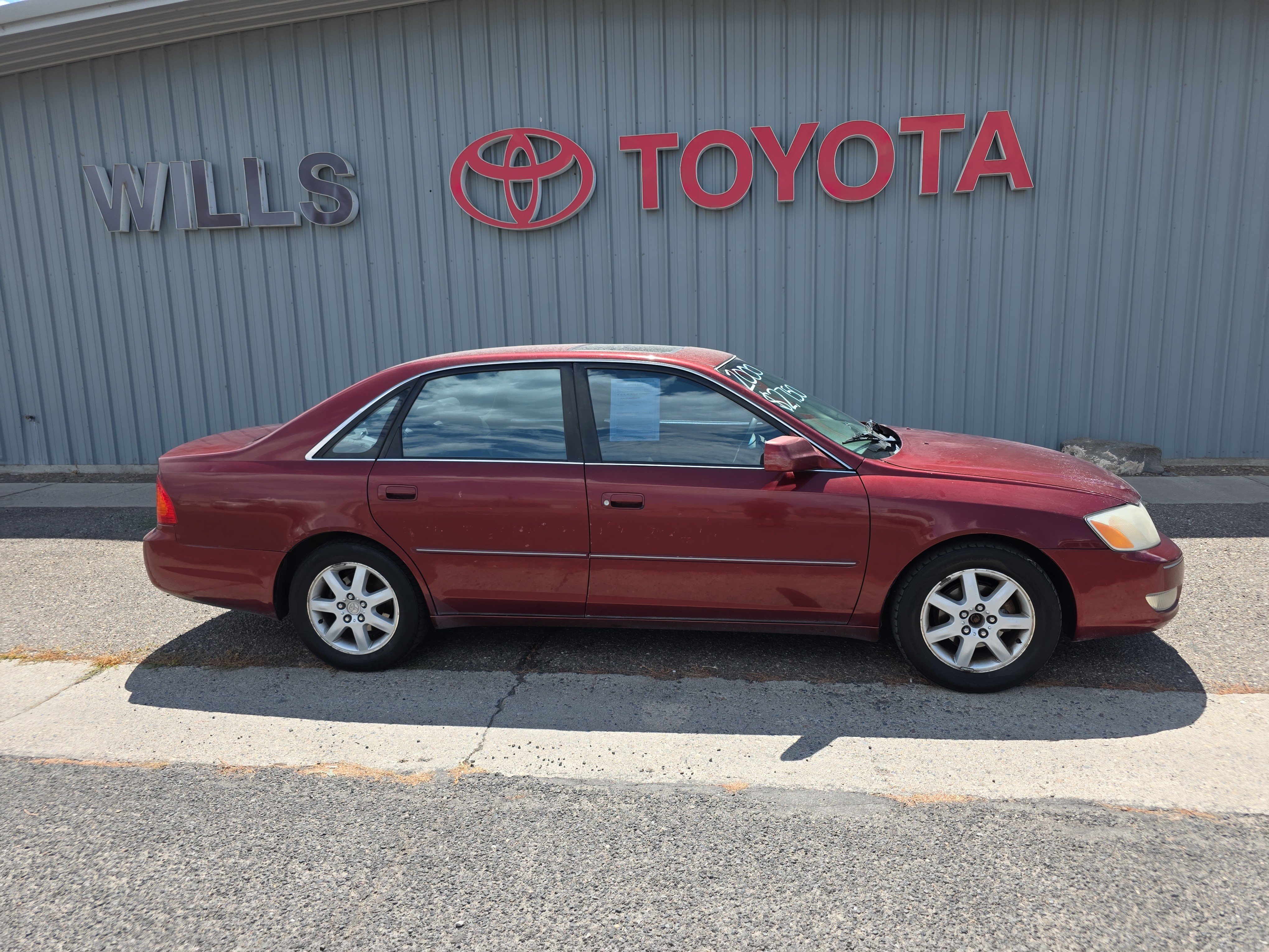 New 2000 Toyota Avalon XLS Car for Sale in Twin Falls, ID