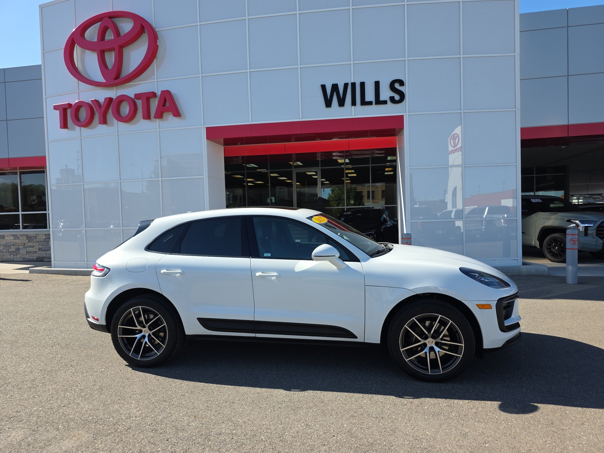 2025 Porsche Macan