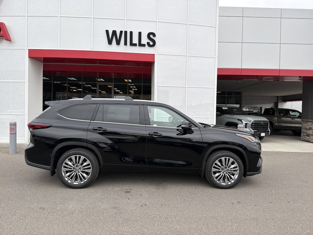 New 2026 Toyota Highlander Platinum w/Tow Hitch Receiver Pkg SUV