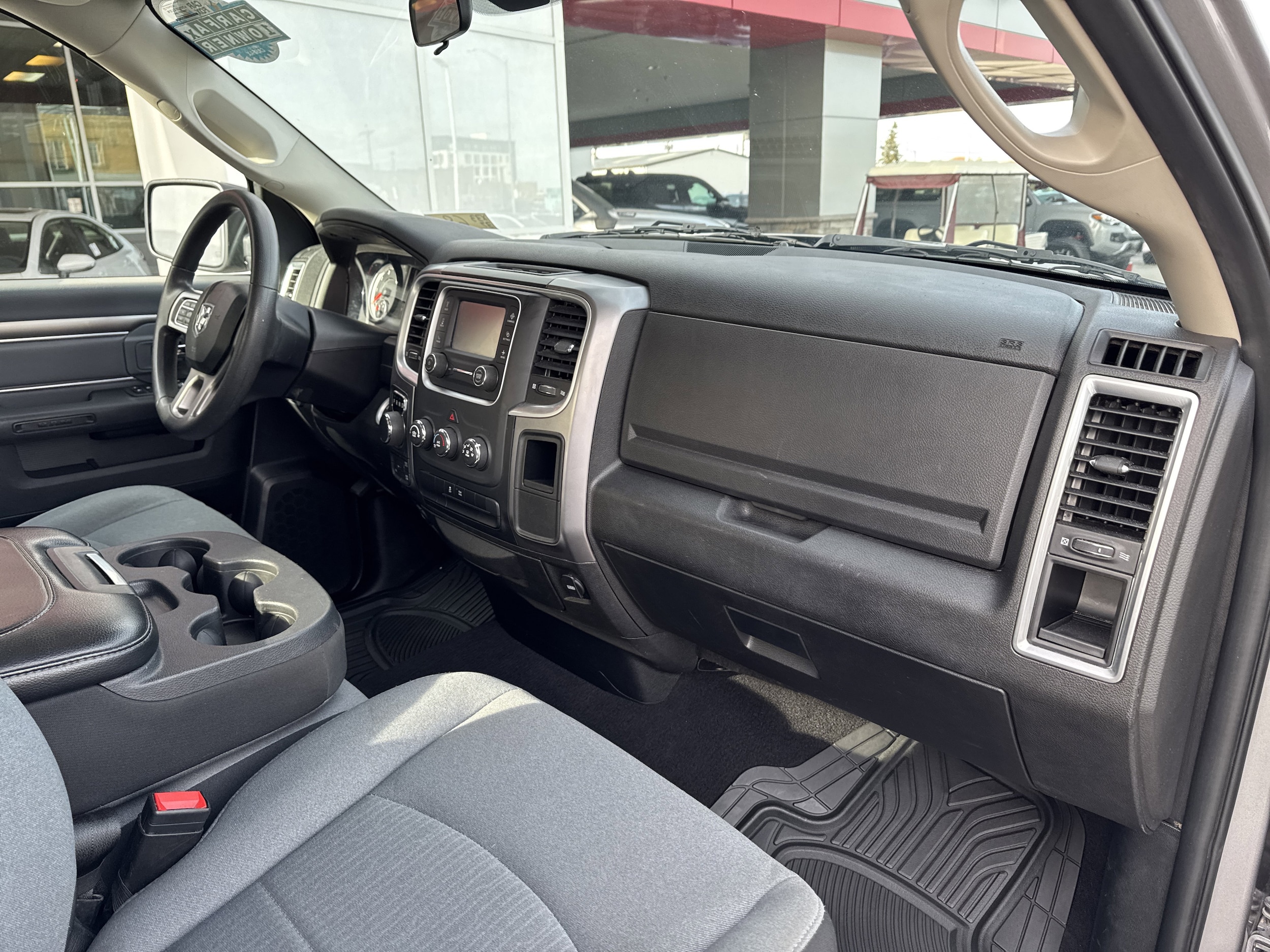 2024 RAM Ram 1500 Classic SLT - Photo 15