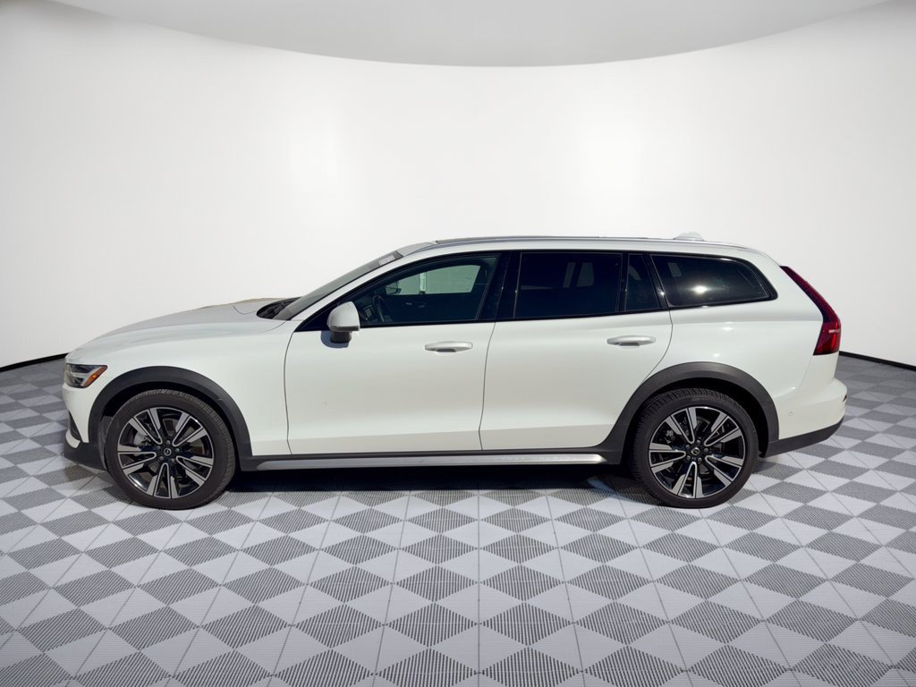 Certified 2025 Volvo V60 Cross Country Ultra Wagon