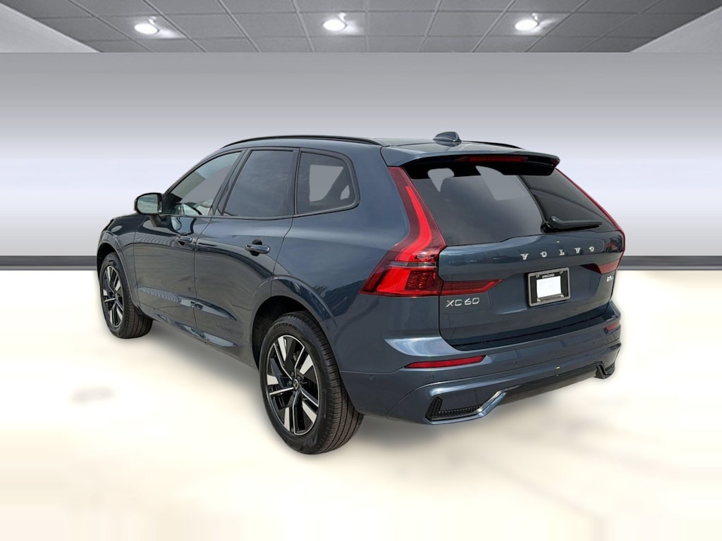 New 2026 Volvo XC60 B5 Plus SUV