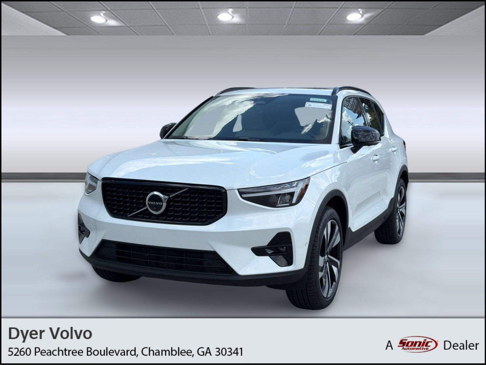 2026 Volvo XC40 SUV 