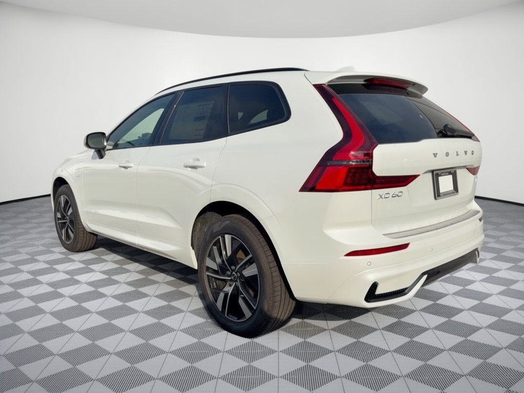New 2026 Volvo XC60 plug-in hybrid T8 Core SUV
