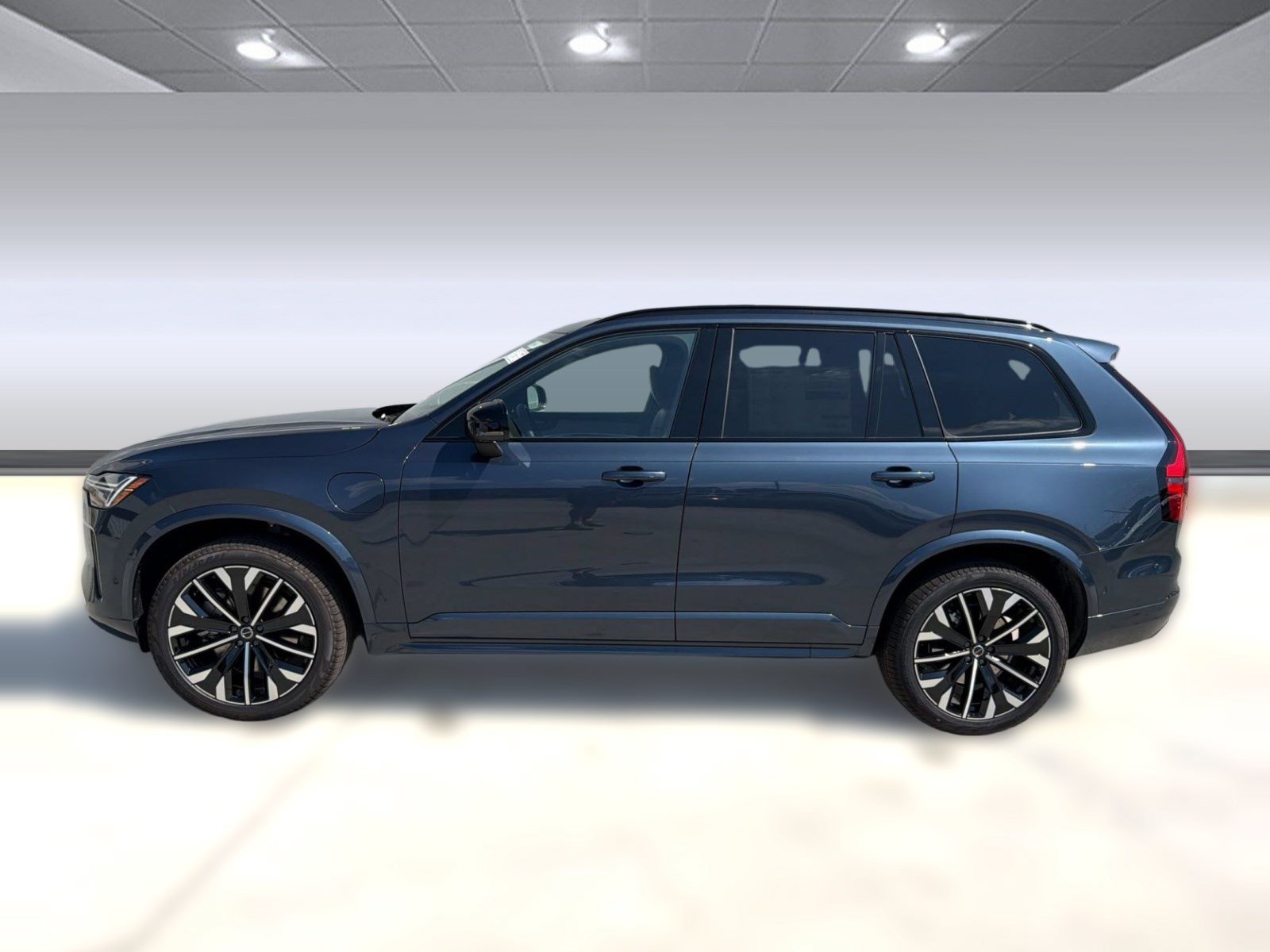 New 2026 Volvo XC90 plug-in hybrid T8 Ultra Dark Theme 7-Seater SUV