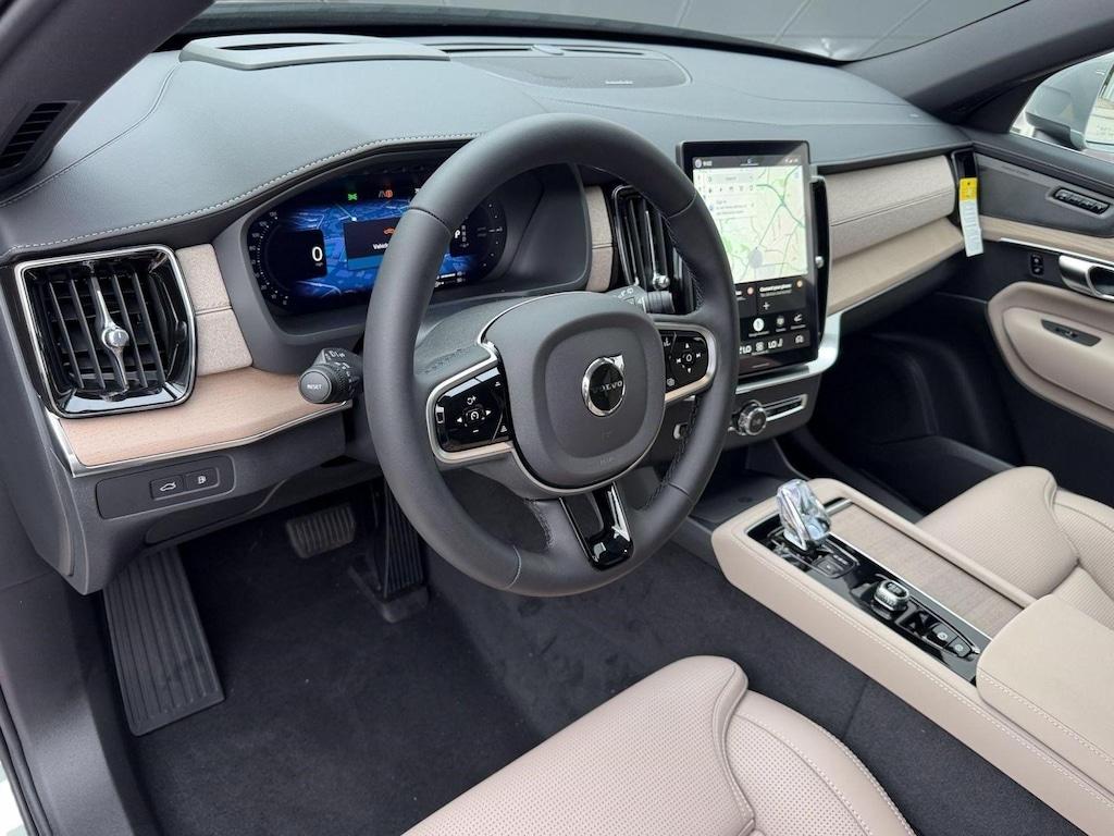 New 2026 Volvo XC90 plug-in hybrid T8 Ultra 7-Seater SUV
