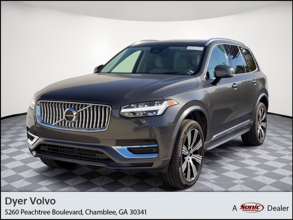 Certified 2025 Volvo XC90 plug-in hybrid Ultra SUV