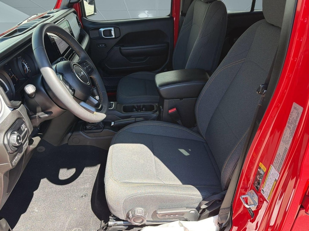 Used 2024 Jeep Gladiator Willys Truck Crew Cab