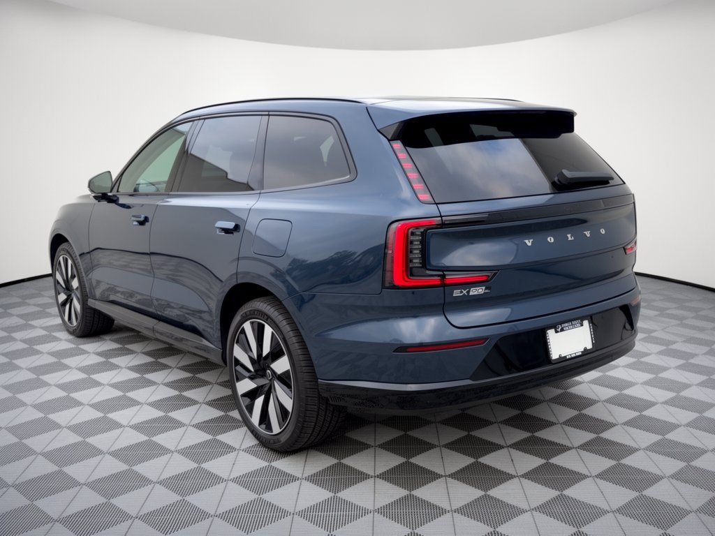 New 2026 Volvo XC90 plug-in hybrid T8 Ultra 7-Seater SUV
