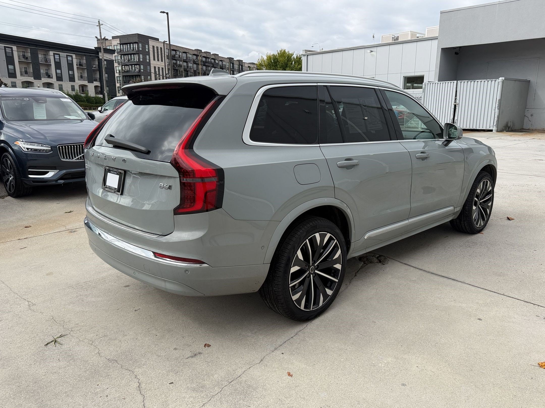 2026 Volvo XC90 Plus - Photo 9