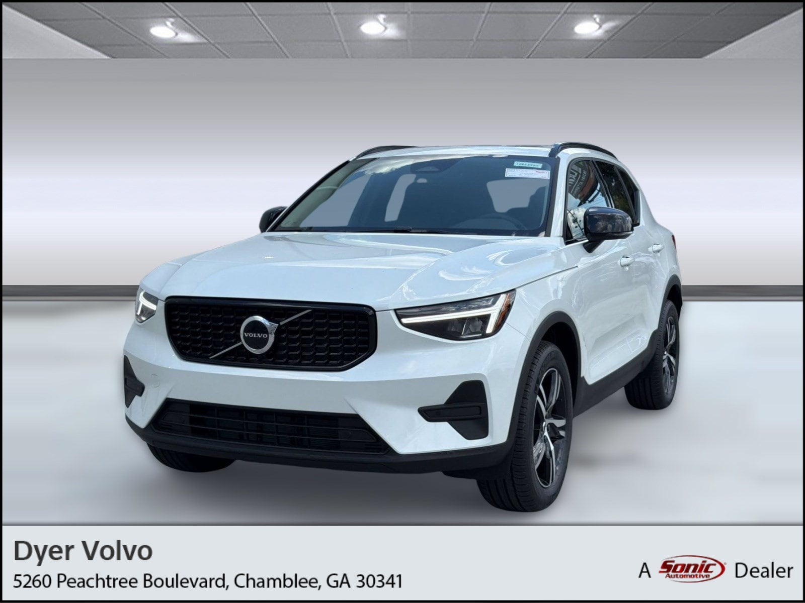 2026 Volvo XC40 SUV 