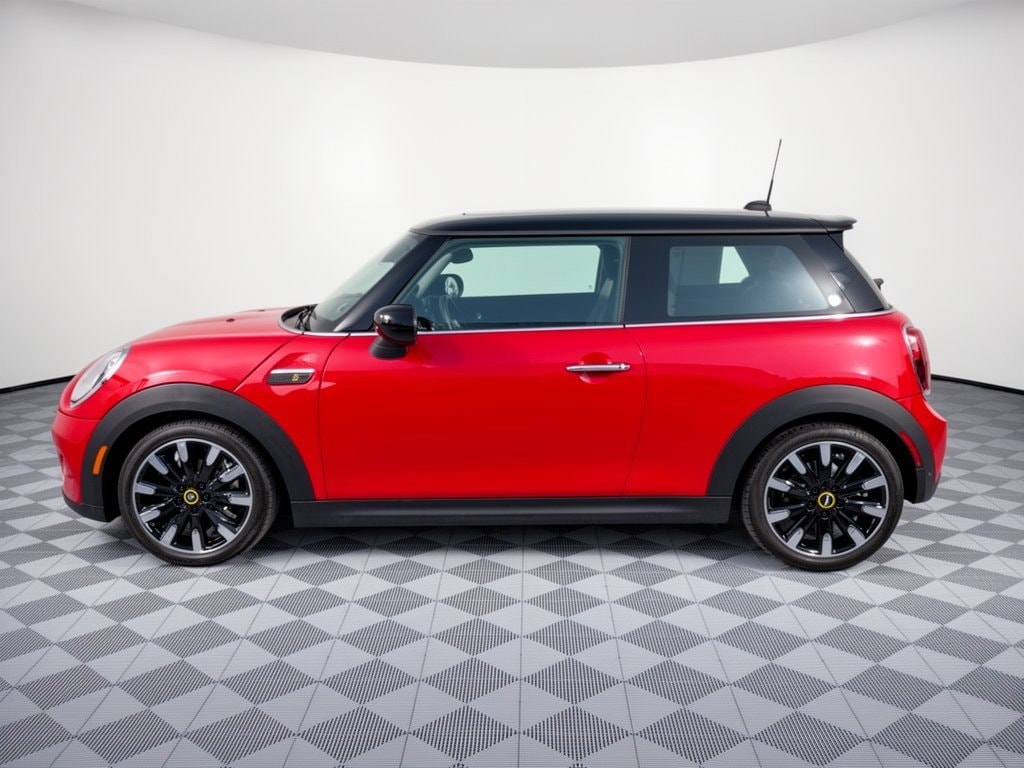 Used 2024 MINI Hardtop 2 Door SE with VIN WMW13DJ01R2V09823 for sale in Chamblee, GA