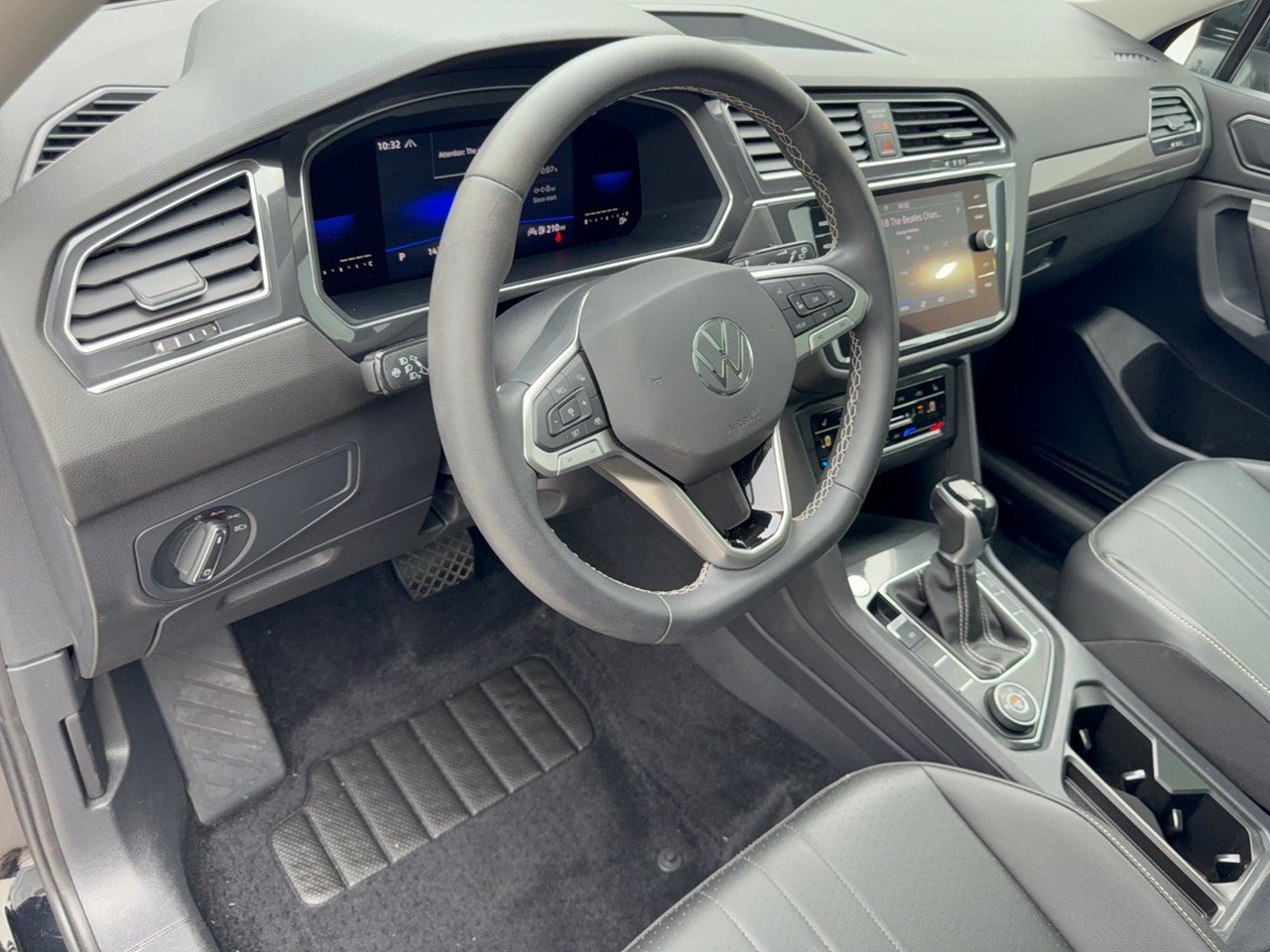 Used 2022 Volkswagen Tiguan SE SUV