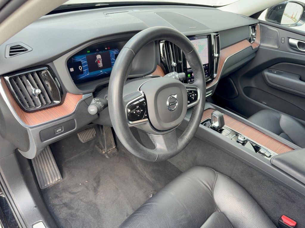 Certified 2023 Volvo XC60 Plus Bright Theme SUV