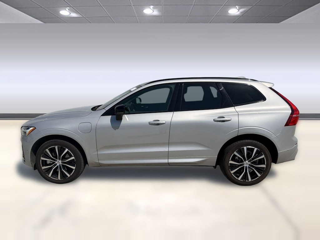 Certified 2023 Volvo XC60 Recharge Plug-In Hybrid Plus Dark Theme SUV