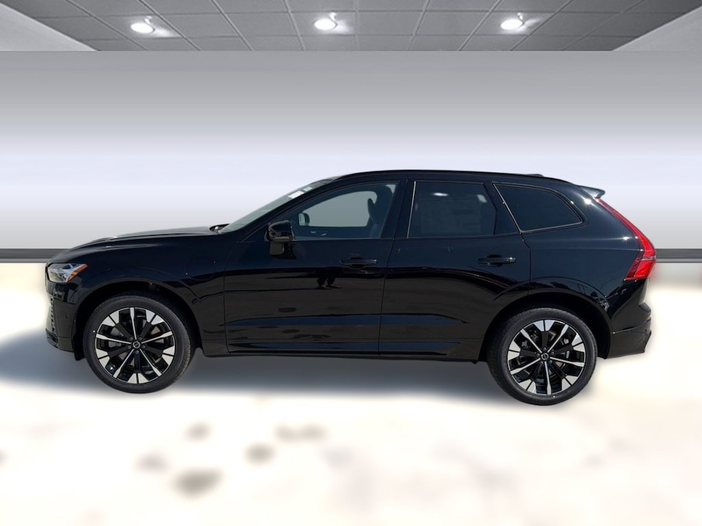 New 2026 Volvo XC60 plug-in hybrid T8 Plus SUV