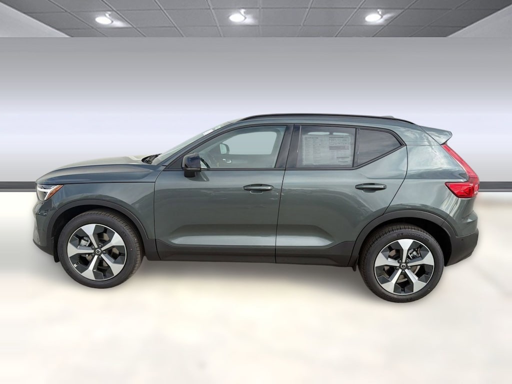 Certified 2026 Volvo XC40 Plus SUV