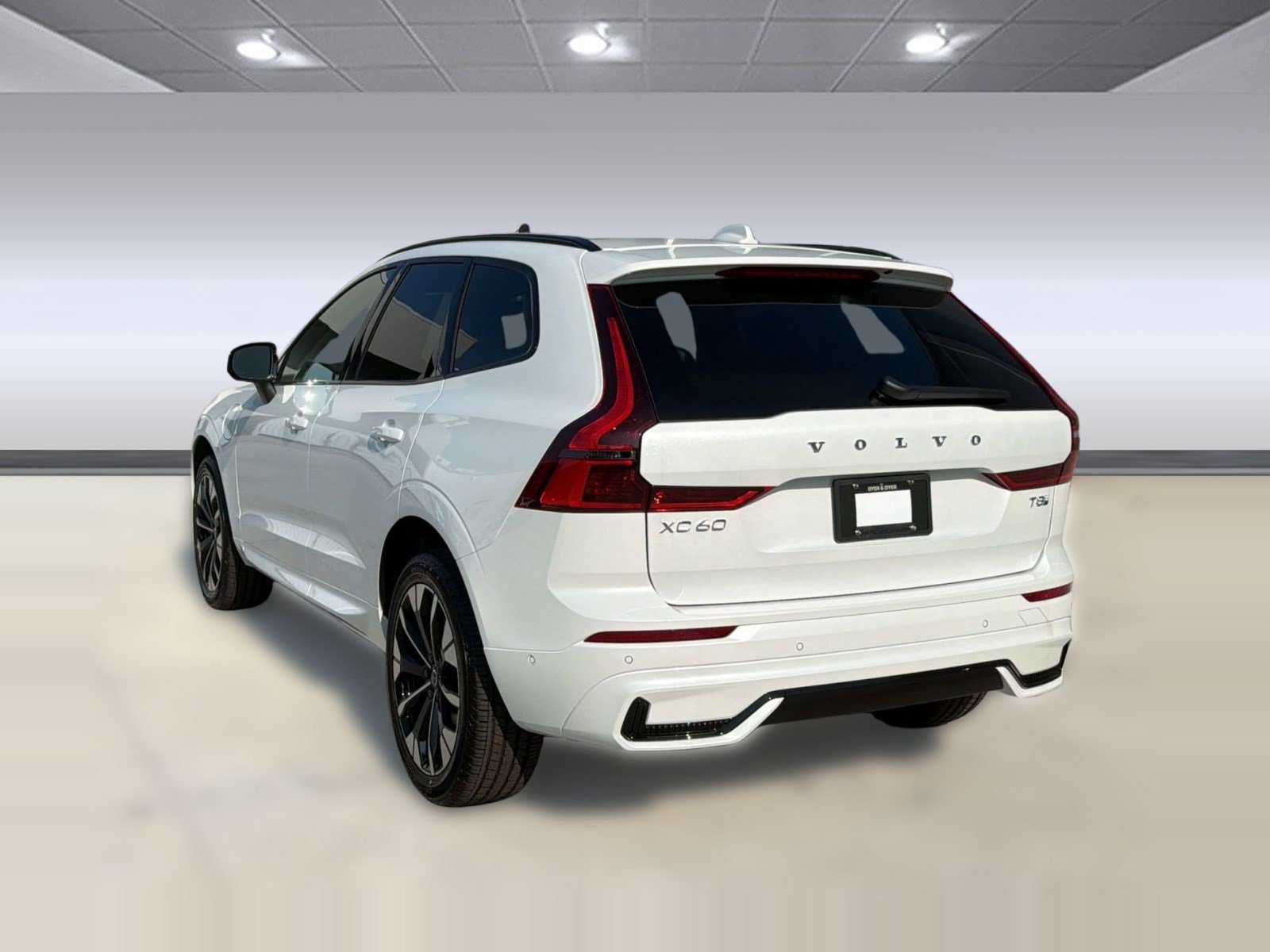 New 2026 Volvo XC60 plug-in hybrid T8 Plus SUV