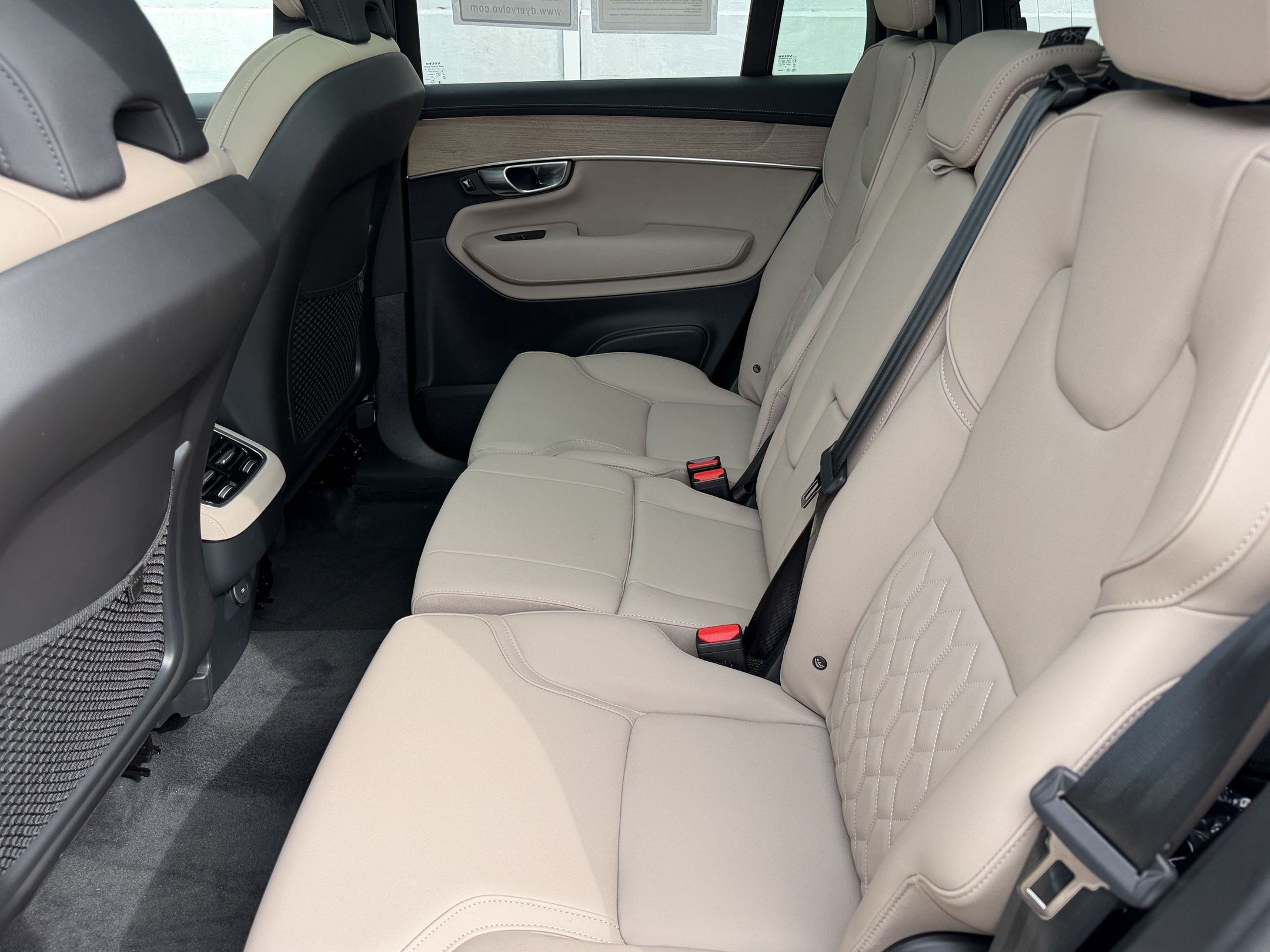 2026 Volvo XC90 Plus - Photo 22