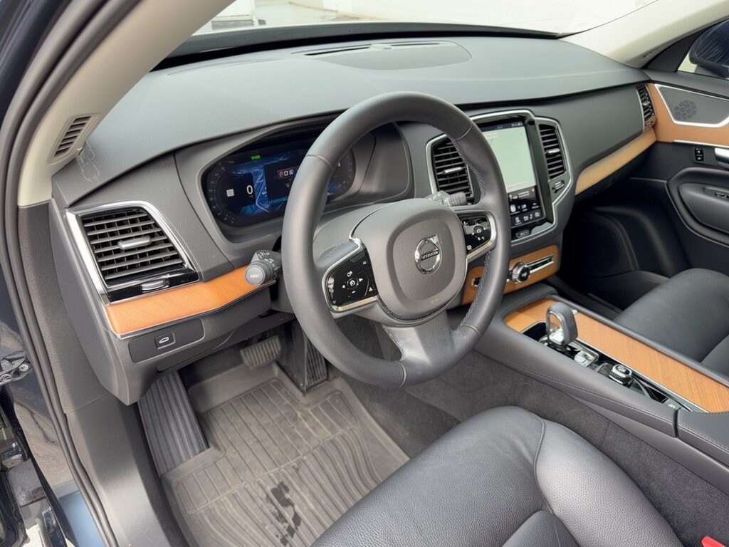 Used 2024 Volvo XC90 Plus Bright Theme SUV