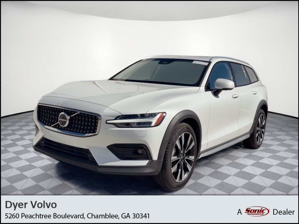 2025 Volvo V60 Cross Country