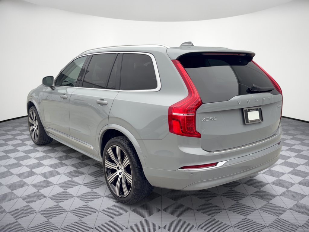 Certified 2025 Volvo XC90 plug-in hybrid Ultra SUV