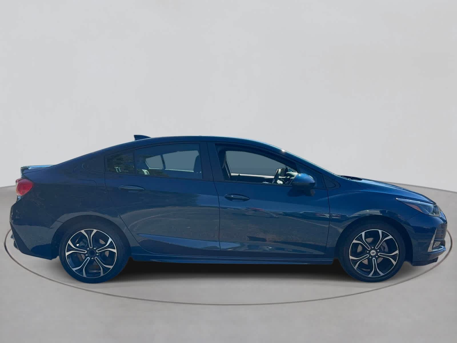 Used 2019 Chevrolet Cruze LT Car
