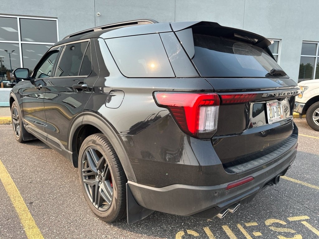 Used 2025 Ford Explorer ST SUV