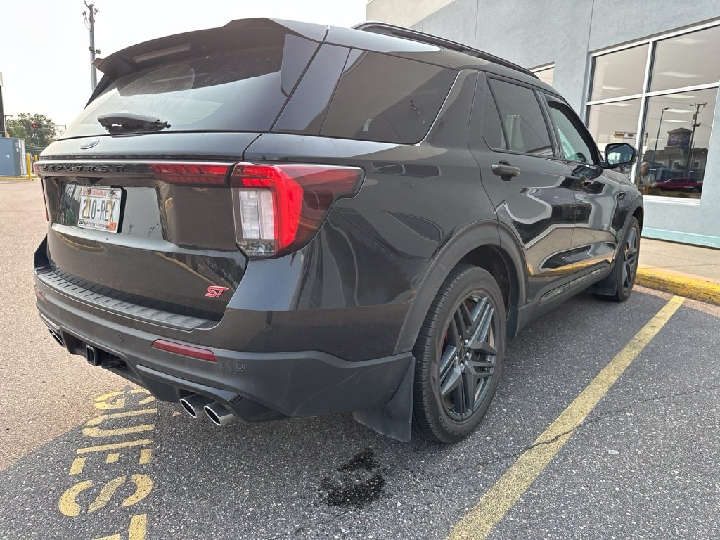 Used 2025 Ford Explorer ST SUV