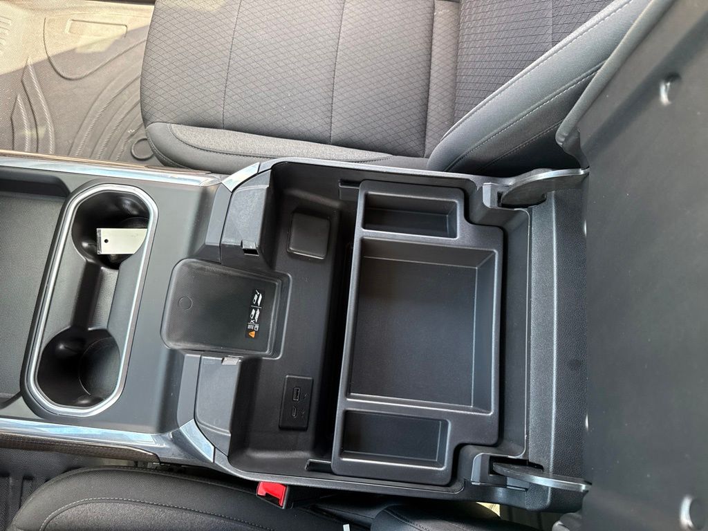 2025 Chevrolet Silverado 3500HD LT - Photo 23