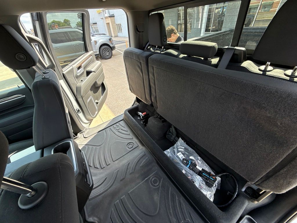 2025 Chevrolet Silverado 3500HD LT - Photo 11