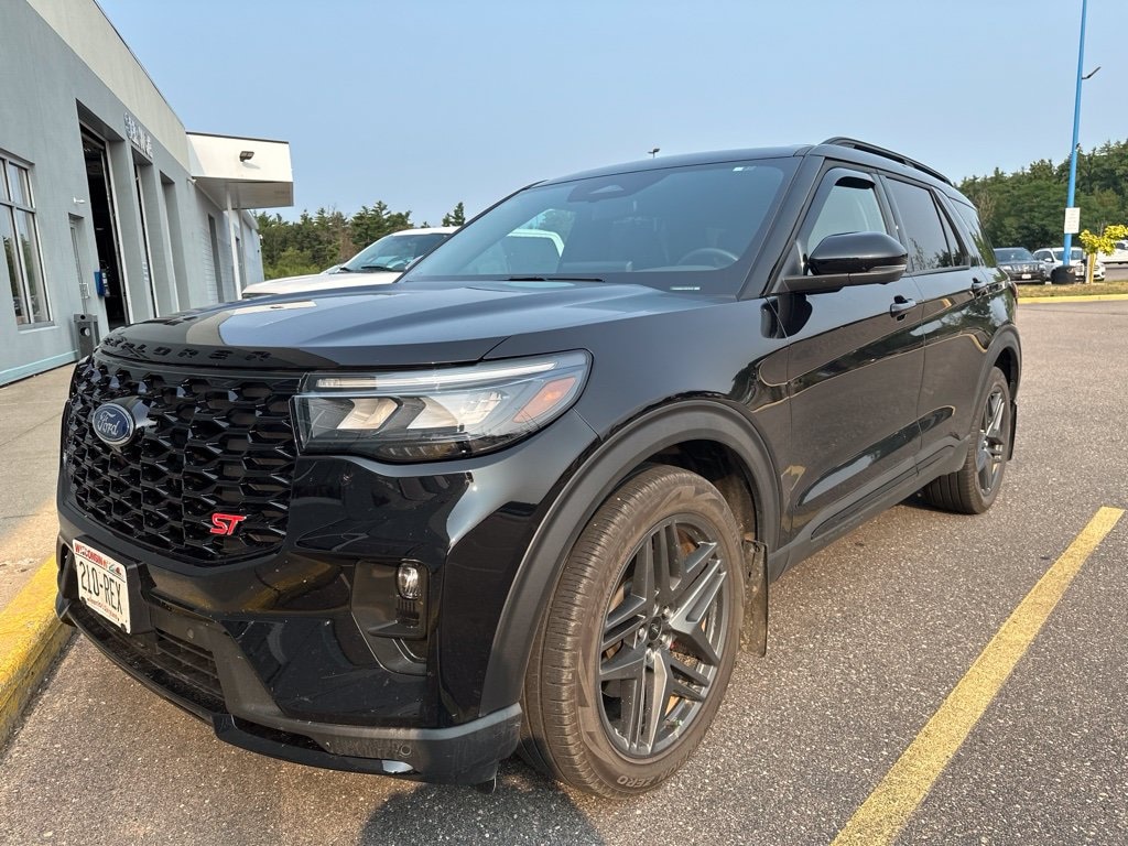 Used 2025 Ford Explorer ST SUV