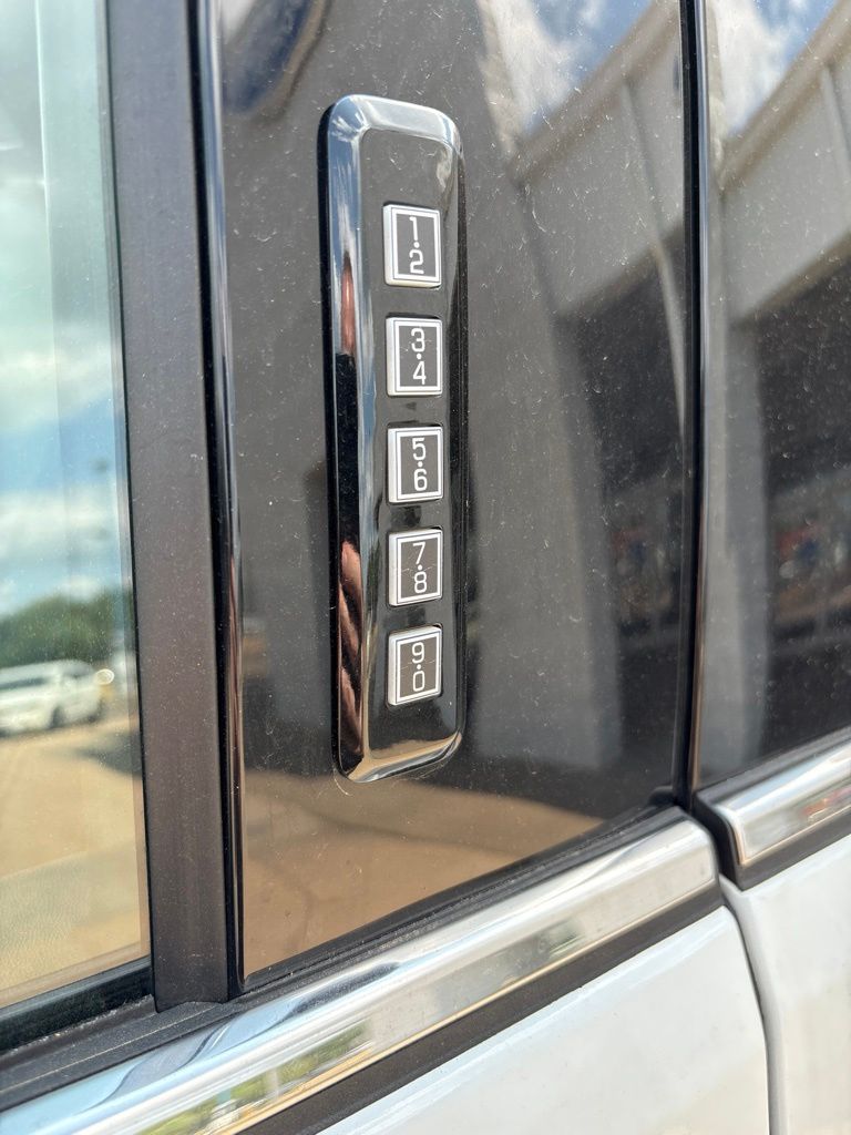 2024 Ford F-150 Lariat - Photo 16