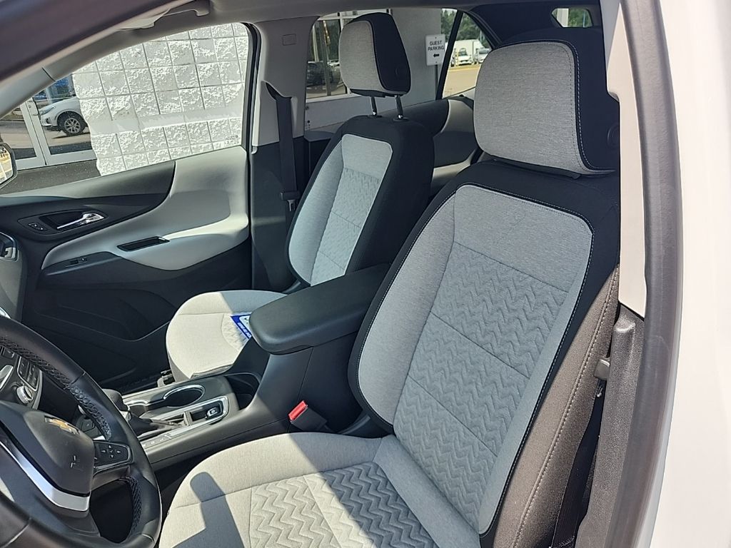 2023 Chevrolet Equinox LT - Photo 11