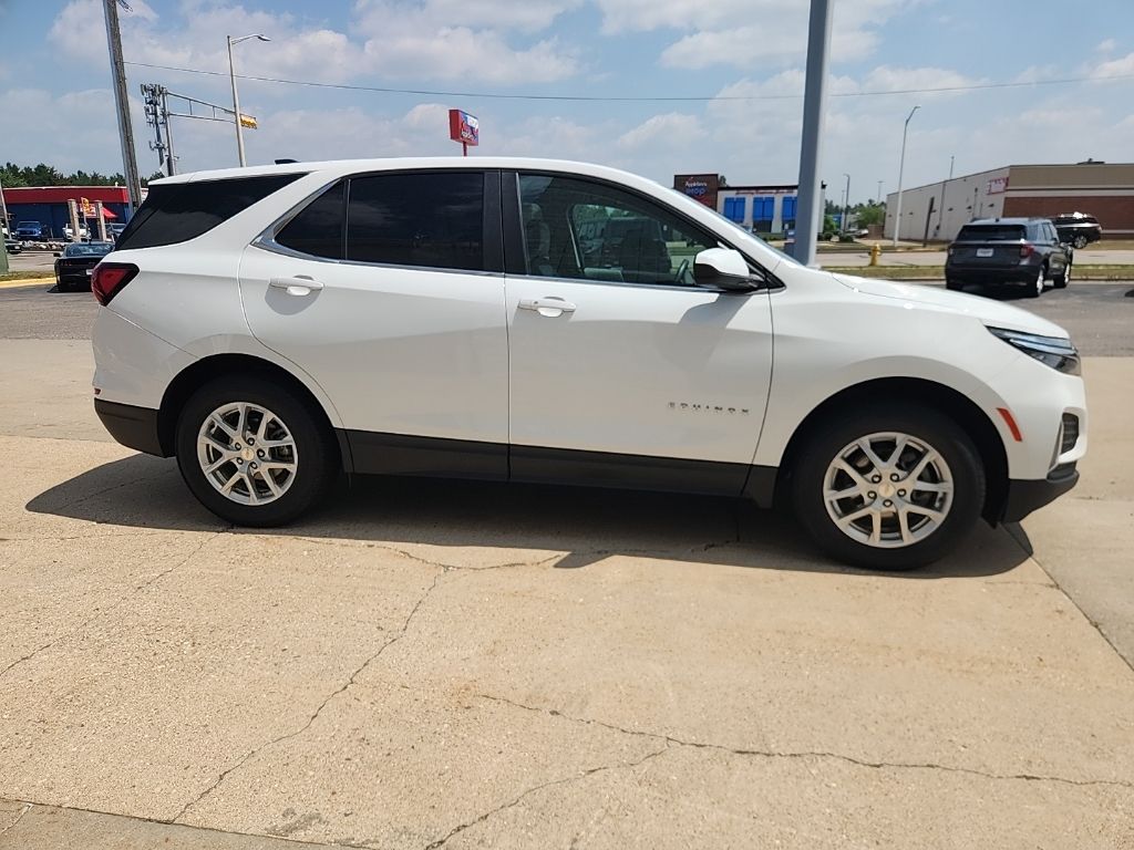 2023 Chevrolet Equinox LT - Photo 9