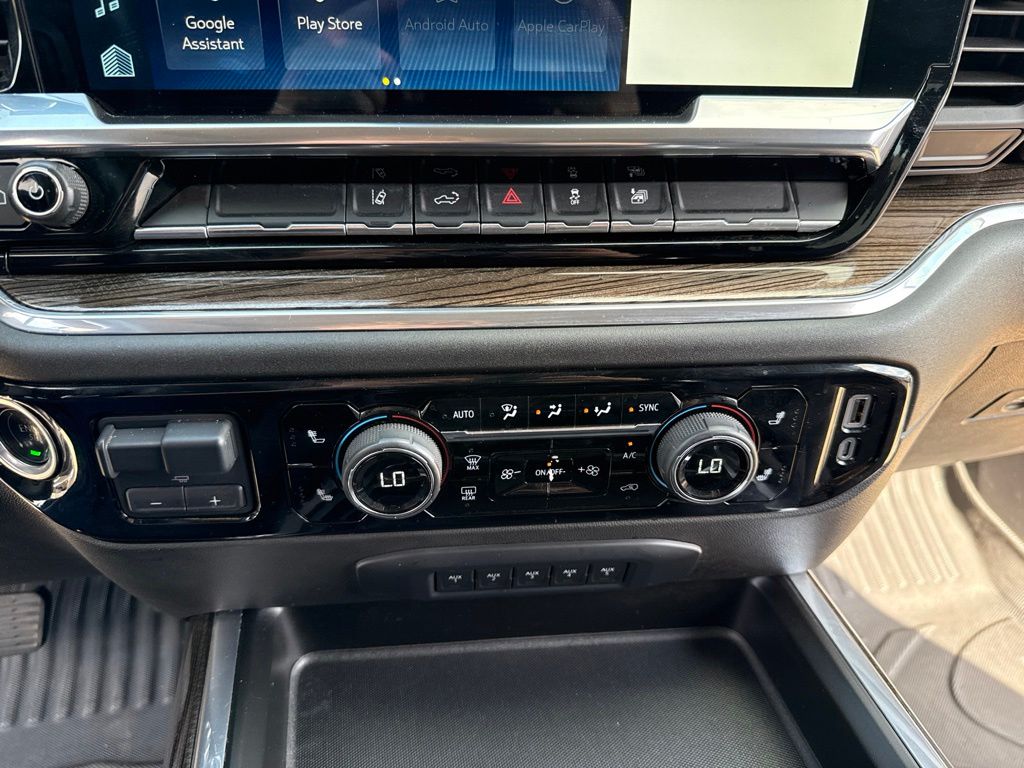 2025 Chevrolet Silverado 3500HD LT - Photo 15