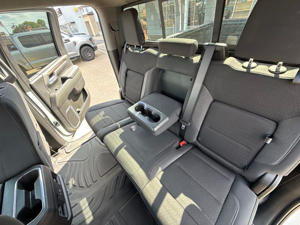 2025 Chevrolet Silverado 3500HD LT - Photo 12