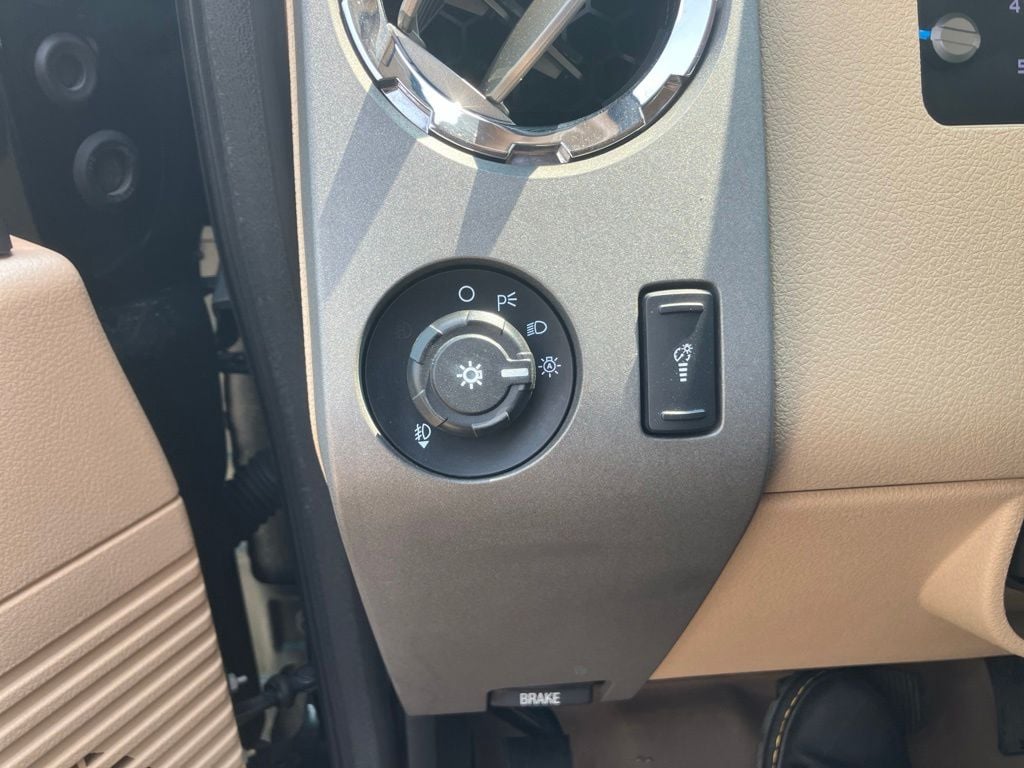 2012 Ford F-250 Super Duty Lariat - Photo 20