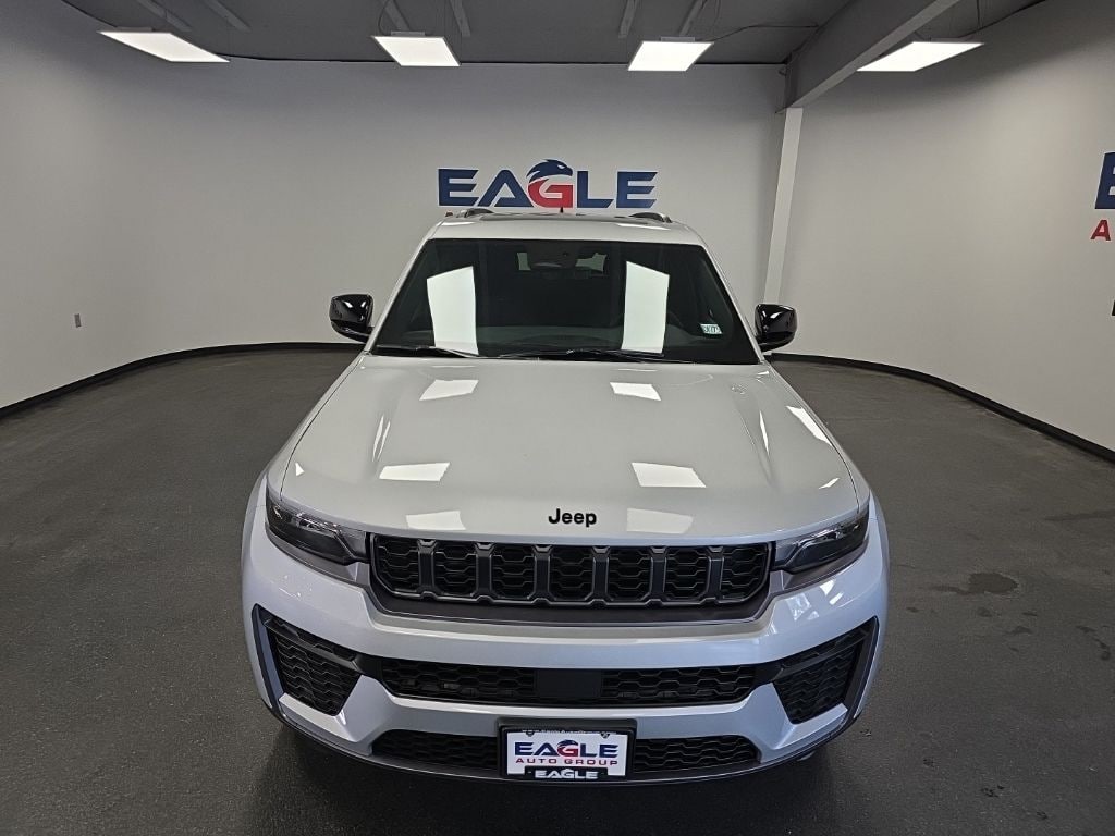New 2026 Jeep Grand Cherokee Altitude Sport Utility