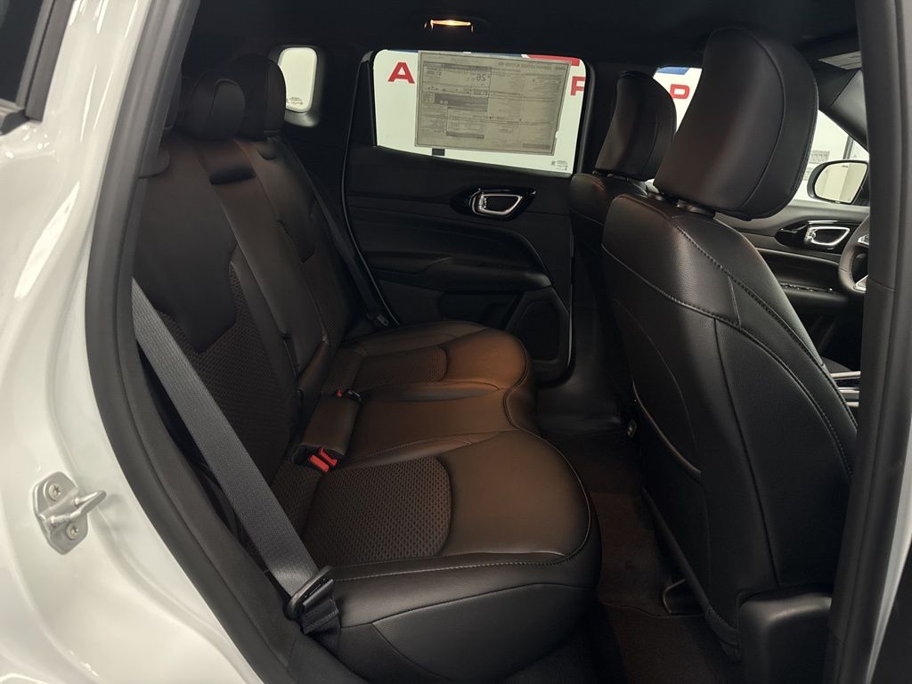 2026 Jeep Compass Latitude Altitude - Photo 33